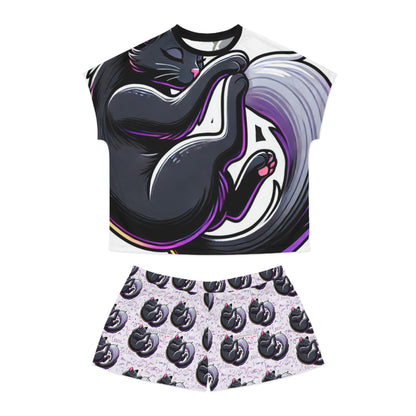 Kitty Getting Her Beauty Rest Women's Short Pajama Set